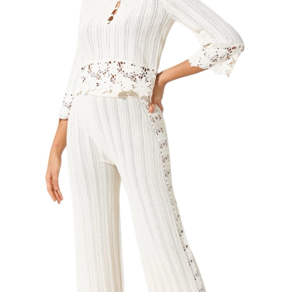 Elegant off white outfit